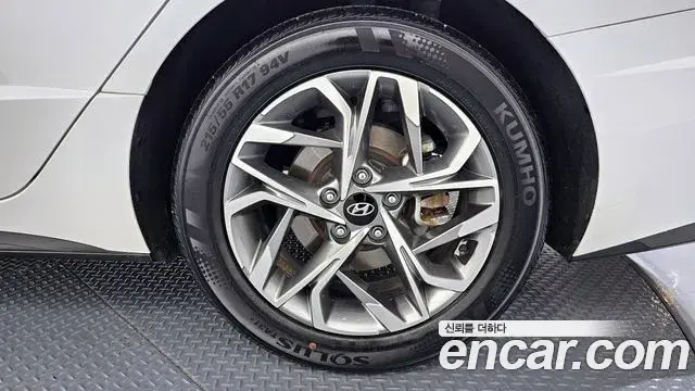 Hyundai Sonata Hybrid 2022 — ფოტო 19/31