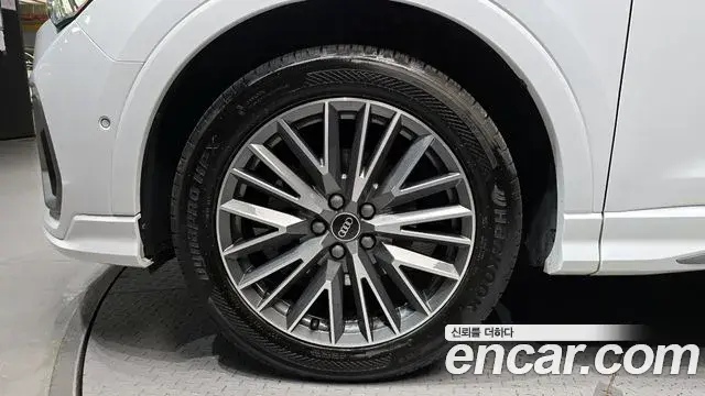 Audi Q3 2022 — Photo 13/20