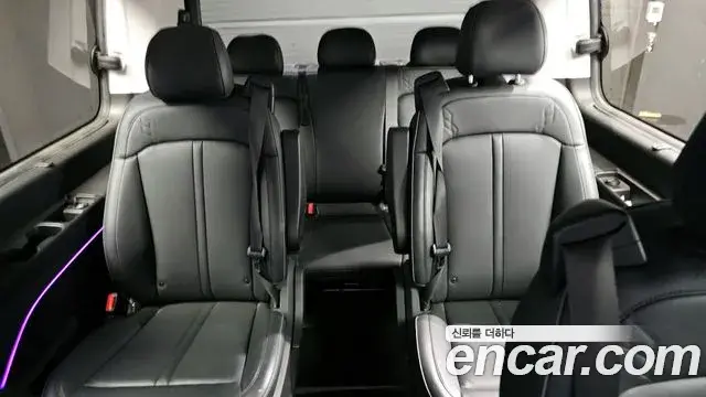 Hyundai Staria 2023 — Photo 10/20