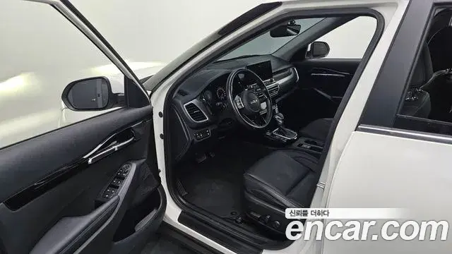 Kia Seltos 2022 — Photo 29/30