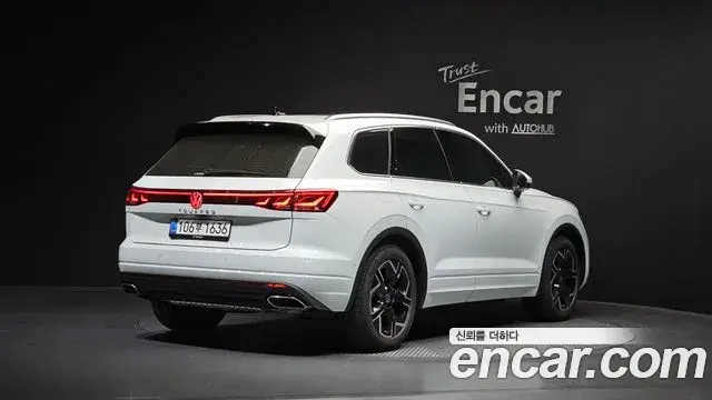 Volkswagen Touareg 2025 — Şəkil 15/23