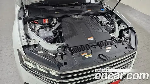 Volkswagen Touareg 2025 — Şəkil 13/23