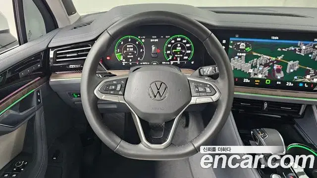 Volkswagen Touareg 2025 — Şəkil 22/23