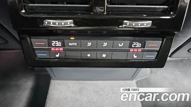 Volkswagen Touareg 2025 — Şəkil 23/23