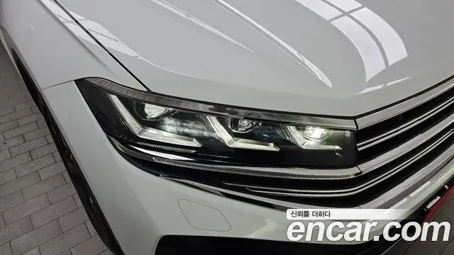 Volkswagen Touareg 2025 — Şəkil 16/23