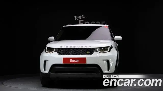 Land Rover Discovery 5 2019 — Фото 2/20