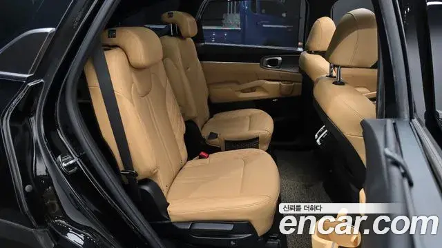 Kia Sorento 2021 — Şəkil 33/38