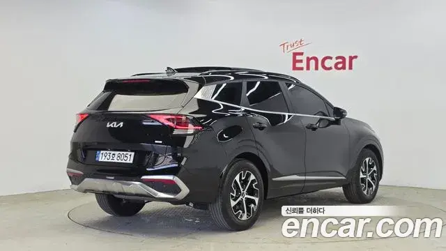 Kia Sportage 2022 — ფოტო 23/32