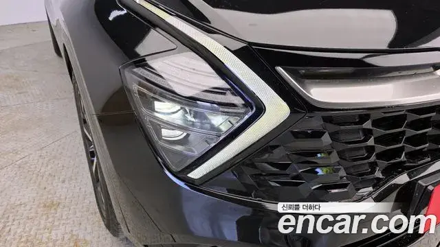 Kia Sportage 2022 — ფოტო 14/32