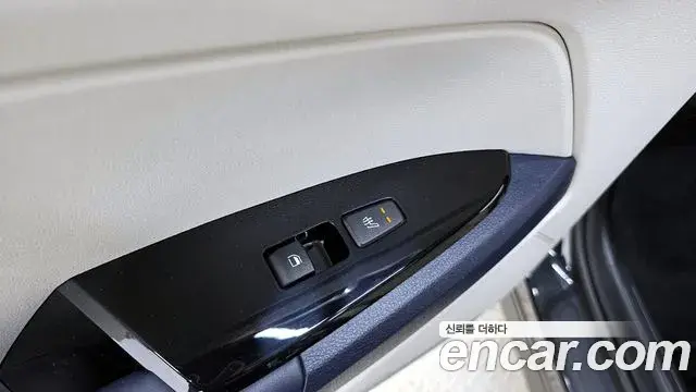 Kia Sportage 2022 — ფოტო 12/32