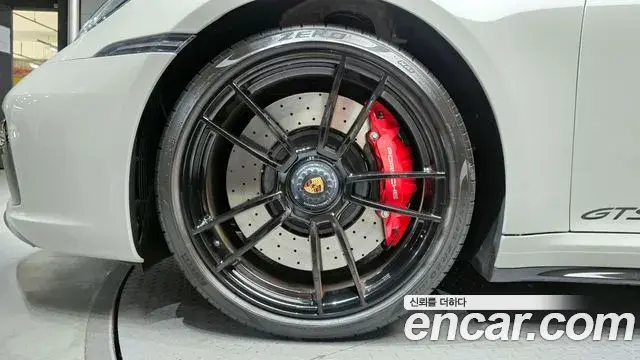 Porsche 911 2023 — ფოტო 12/30