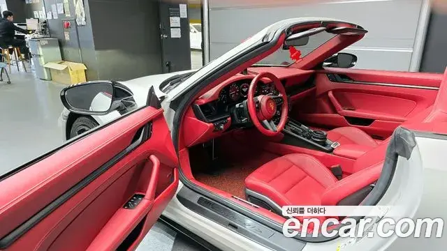 Porsche 911 2023 — ფოტო 22/30