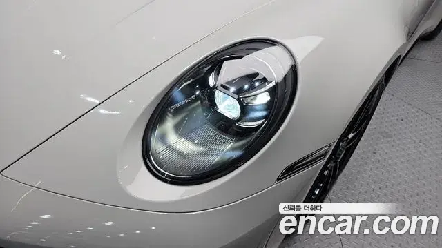 Porsche 911 2023 — ფოტო 14/30