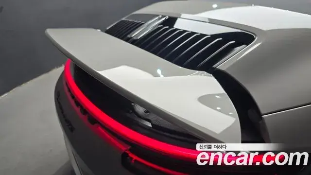 Porsche 911 2023 — ფოტო 18/30