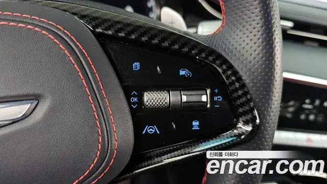 Genesis GV70 2021 — ფოტო 26/34