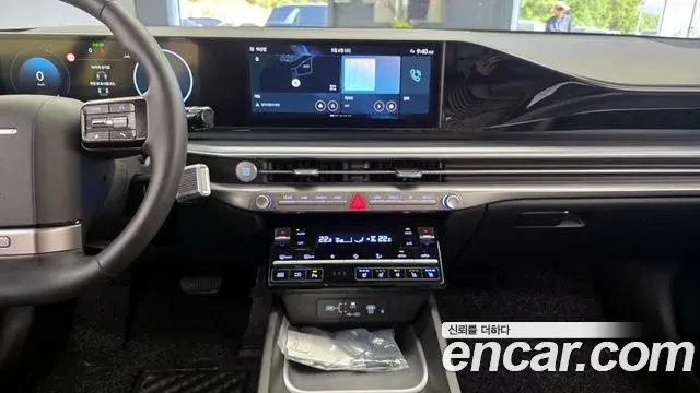 Hyundai Grandeur Hybrid 2024 — Photo 28/31