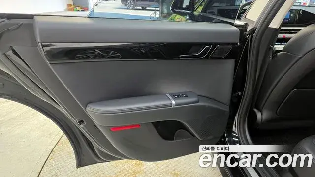 Hyundai Grandeur Hybrid 2024 — Photo 4/31