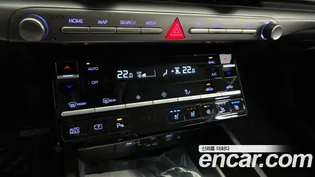 Hyundai Grandeur Hybrid 2024 — Photo 12/31