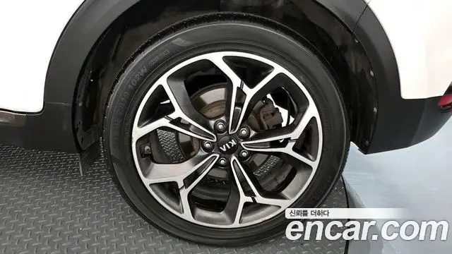 Kia Sportage The Bold 2019 — ფოტო 31/32