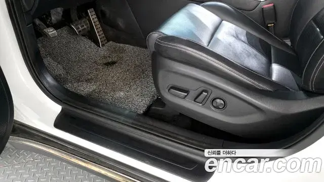 Kia Sportage The Bold 2019 — ფოტო 18/32