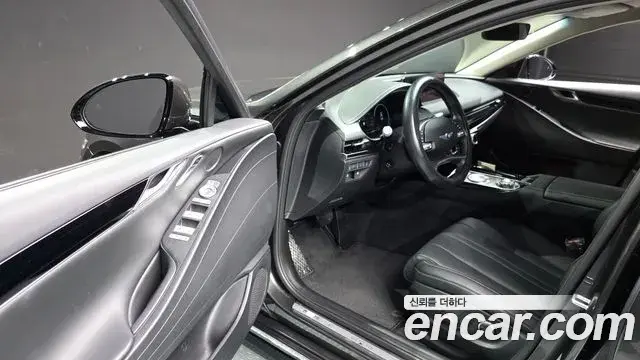 Genesis G80 2022 — Şəkil 36/39