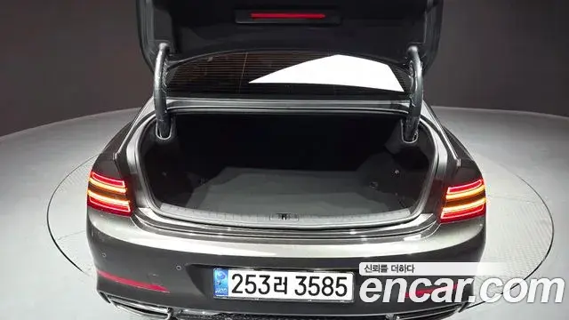 Genesis G80 2022 — Şəkil 13/39
