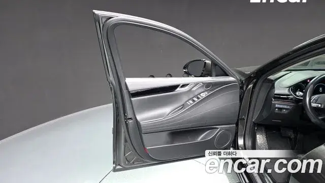 Genesis G80 2022 — Şəkil 24/39