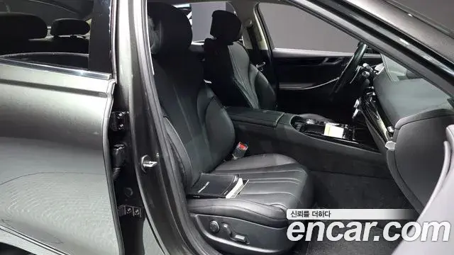 Genesis G80 2022 — Şəkil 32/39