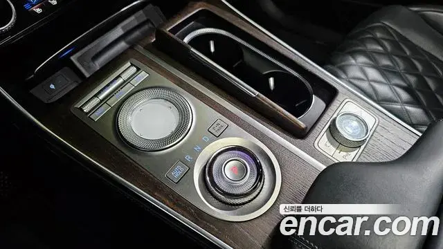 Genesis GV80 2022 — Фото 9/20