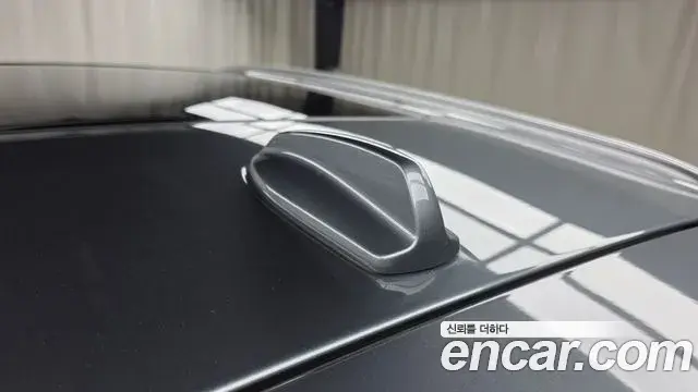 Volvo XC60 2018 — ფოტო 3/35