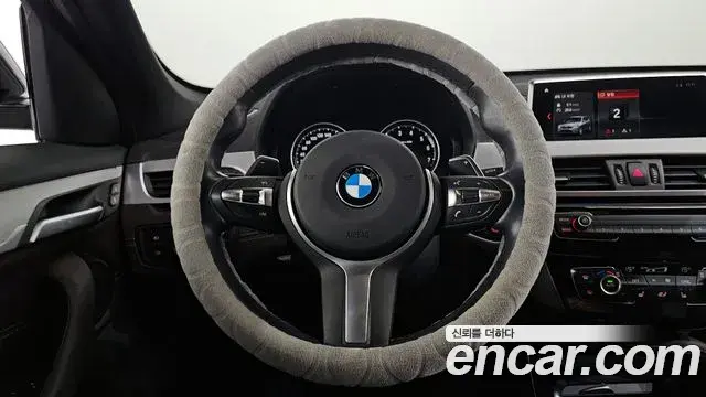 BMW X1 2021 — Photo 28/31