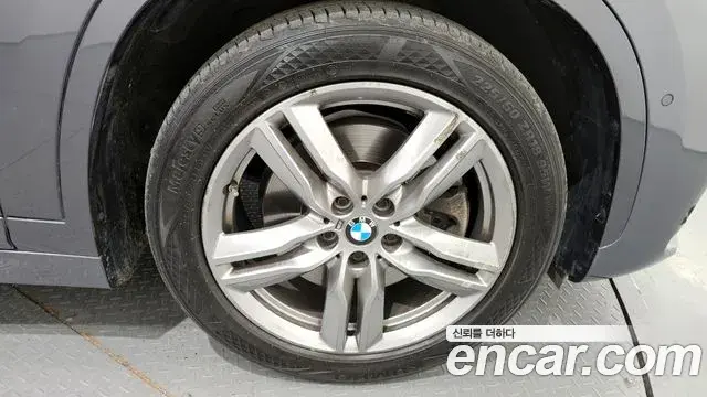 BMW X1 2021 — Photo 20/31