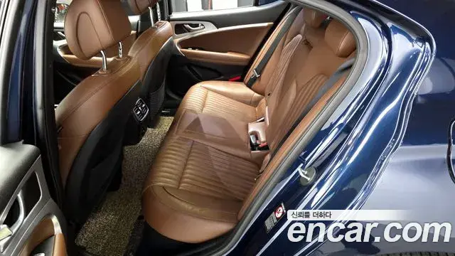 Genesis G70 2018 — Şəkil 28/32