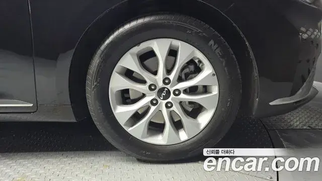 Kia K8 2022 — Şəkil 1/30