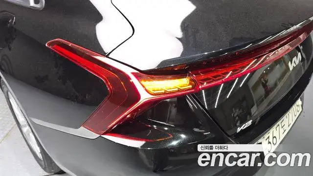 Kia K8 2022 — Şəkil 13/30