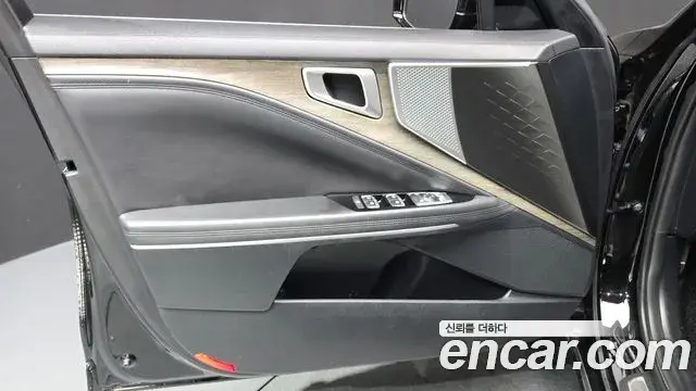 Kia K8 2022 — Şəkil 3/30