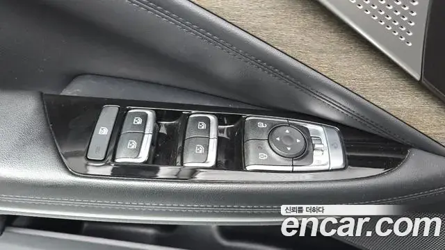 Kia K8 2022 — Şəkil 15/30