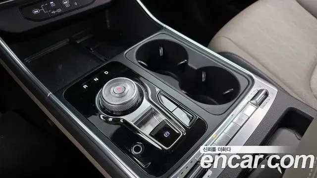Kia Carnival 2025 — Photo 8/33
