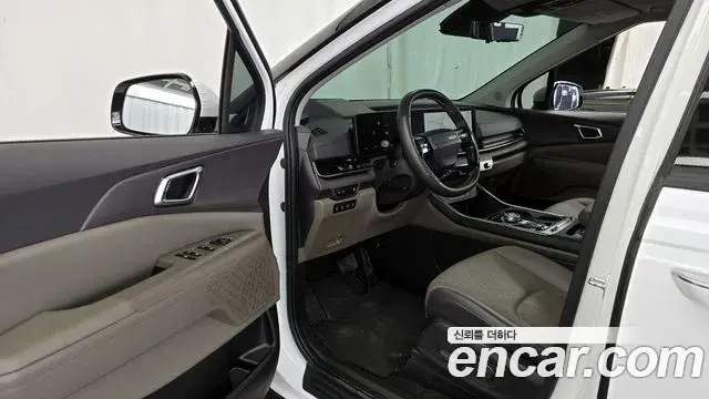 Kia Carnival 2025 — Photo 17/33