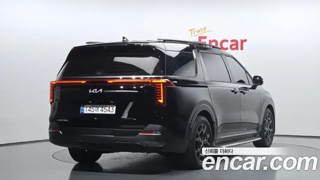 Kia Carnival 2024 — Фото 2/20