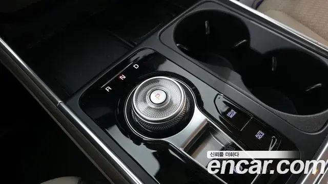 Kia Carnival 2024 — Фото 9/20
