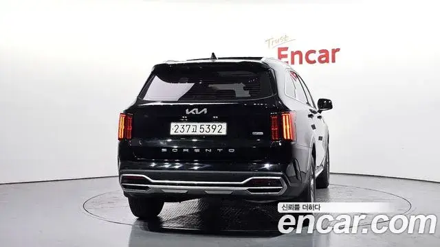 Kia Sorento 2021 — Фото 4/20