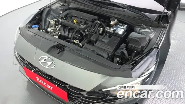 Hyundai The New Avante Hybrid 2021 — ფოტო 10/20