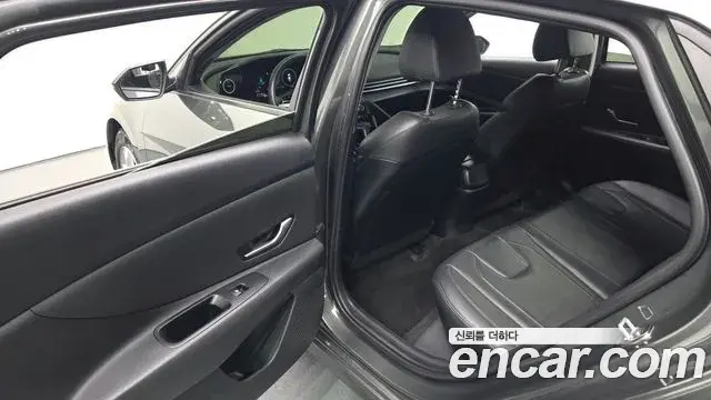 Hyundai The New Avante Hybrid 2021 — ფოტო 7/20