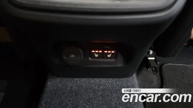 Volvo XC40 2020 — ფოტო 3/20