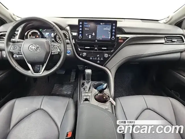 Toyota Camry 2024 — Şəkil 5/20