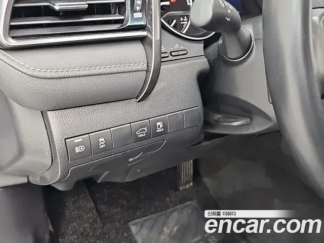 Toyota Camry 2024 — Şəkil 6/20