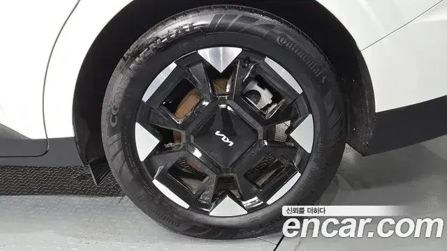Kia Carnival 2024 — Şəkil 7/32