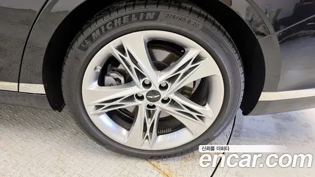 Genesis G90 2023 — ფოტო 12/30