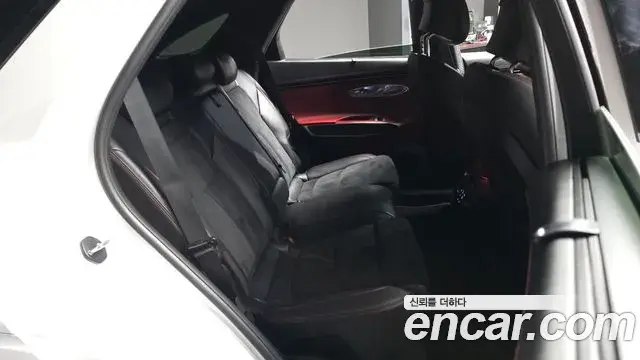 Genesis GV70 2021 — Photo 12/20